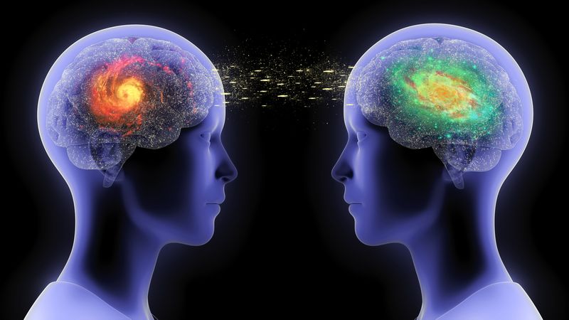 Communication between two lucid dreamers