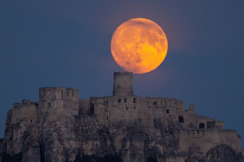 Full moon rising at Spis Castle