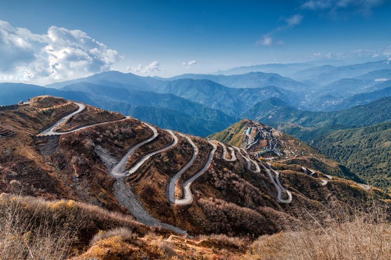 Beautiful Curvy roads on Old Silk Route, Silk trading route between China and India, Sikkim